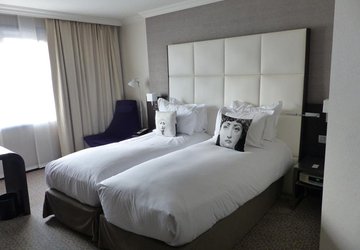 Фото Hotel Sofitel Brussels Le Louise №