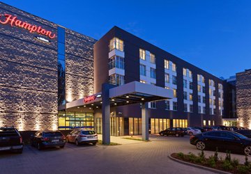 Фото Hampton by Hilton Warsaw Airport №