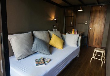 Фото In a Box Hostel №