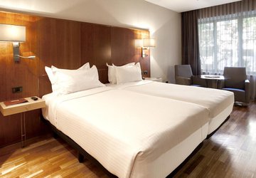 Фото AC Hotel Aitana, a Marriott Lifestyle Hotel №