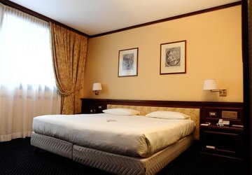 Фото Leonardo Hotel Milan City Center №