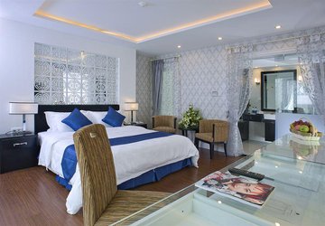 Фото Church Boutique Hotel - Hang Gai №