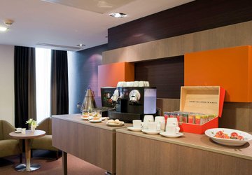 Фото Novotel Wien City №