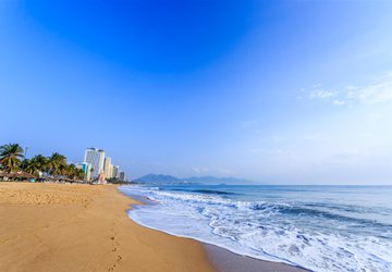 Фото Nha Trang Beach Hotel №