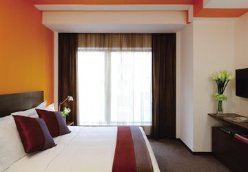 Фото Butterfly on Prat Boutique Hotel №