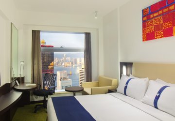 Фото Holiday Inn Express Hong Kong Soho №