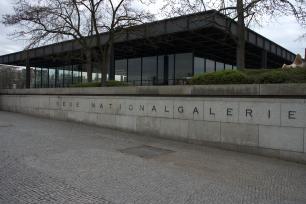 Новая национальная галерея в Берлине