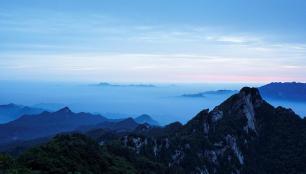 Гора Байюнь в Гуанчжоу
