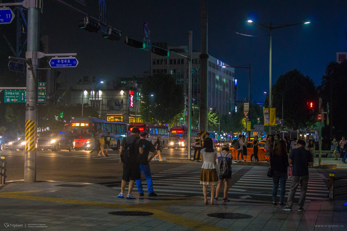 Улицы Сеула вечером