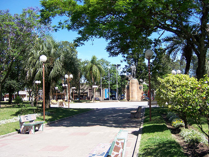 Plaza 19 de Abril, Такуарембо (Уругвай)