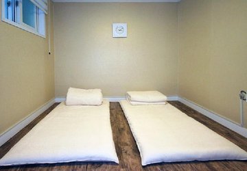 Фото Crib 49 Guesthouse №