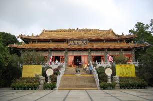 Монастырь По Линь в Гонконге