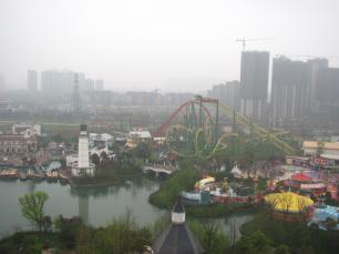 Парк развлечений Счастливая Долина в Пекине
