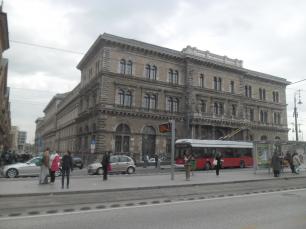 Площадь Фёвам в Будапеште