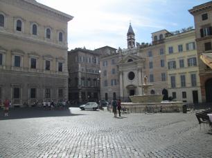 Площадь Фарнезе в Риме