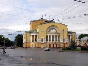 Площадь Волкова в Ярославле