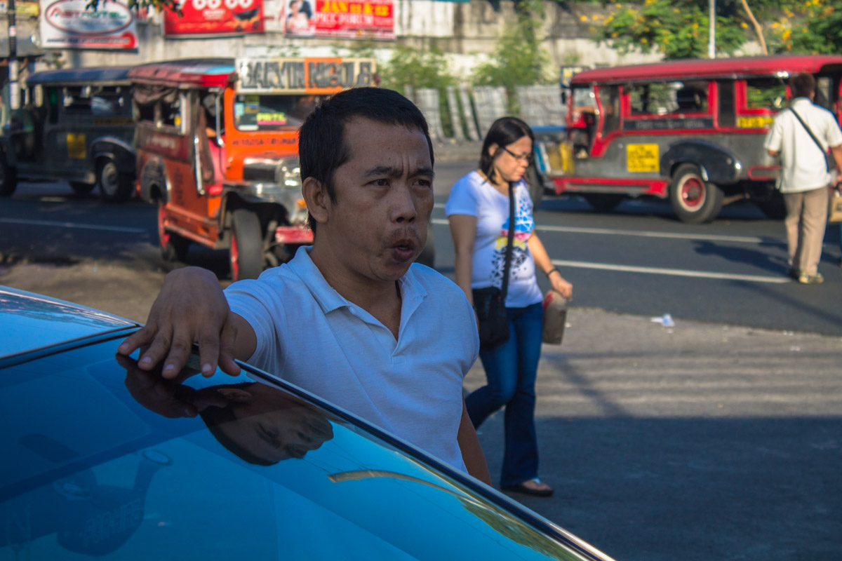 Фото таксиста в Маниле